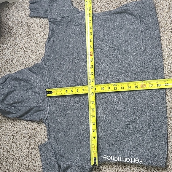 Calvin Klein Cropped Sweatshirt - Picture 5 of 6